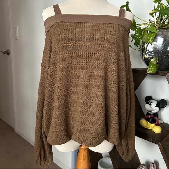 *NEW* Free People Sistine Hacci Cold Shoulder Top sweater Brown M - Picture 5 of 9
